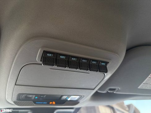 Used 2023 Ford F350 XLT AWD/4WD image 46