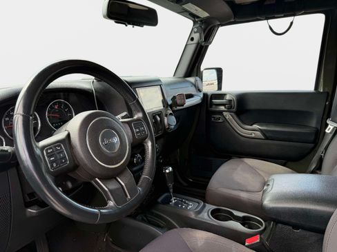 Used 2015 Jeep Wrangler Sport AWD/4WD image 9