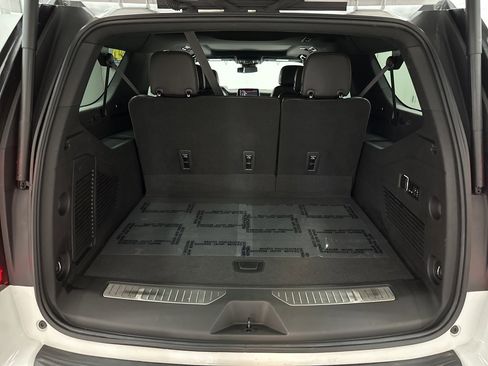 Used 2023 GMC Yukon XL AT4 w/ AT4 Premium Plus Package image 37