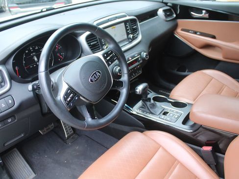 Used 2019 Kia Sorento SX AWD/4WD image 23