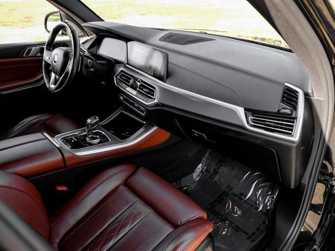 Used 2021 BMW X5 xDrive40i w/ Executive Package image 17