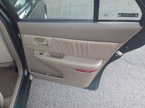 Used 2002 Buick Century Custom w/ Special Edition Pkg FWD image 18