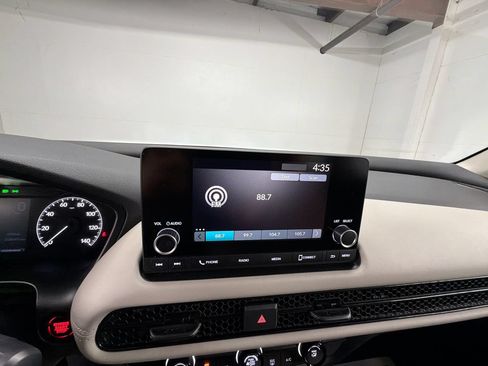 Used 2024 Honda HR-V LX image 13