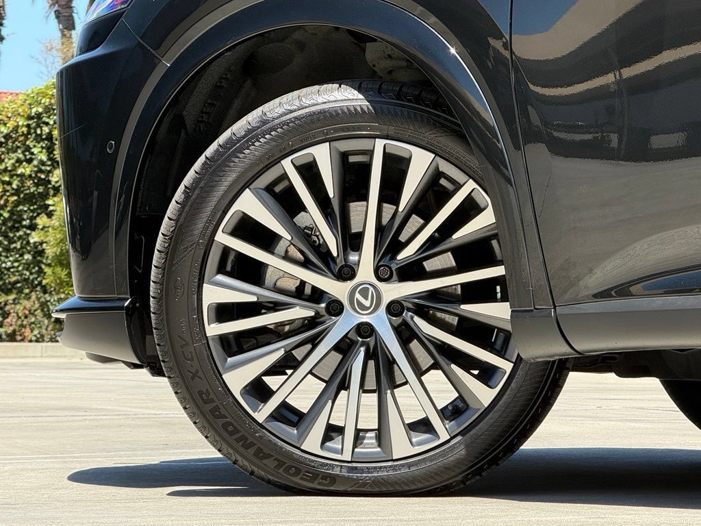 Certified 2024 Lexus RX 350 w/ Convenience Package AWD/4WD image 9