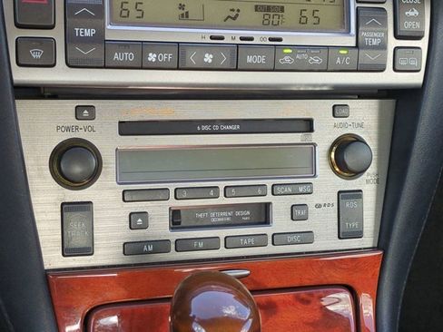 Used 2002 Lexus SC 430 Convertible image 16