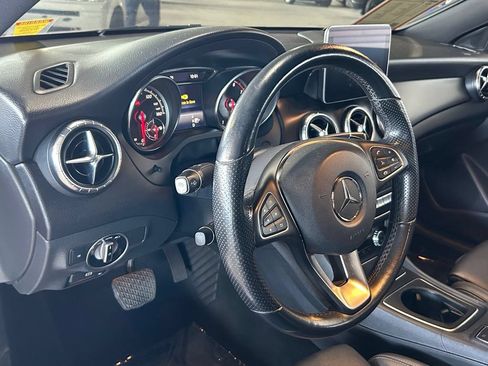 Used 2019 Mercedes-Benz CLA 250 image 19