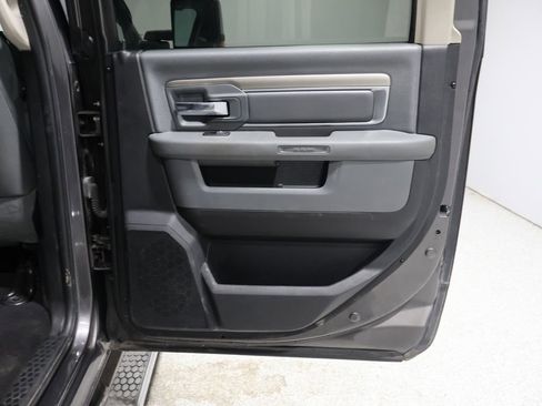 Used 2015 RAM 2500 Big Horn image 21