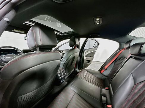 Used 2023 Genesis G70 2.0T w/ Sport Prestige Package AWD/4WD image 15
