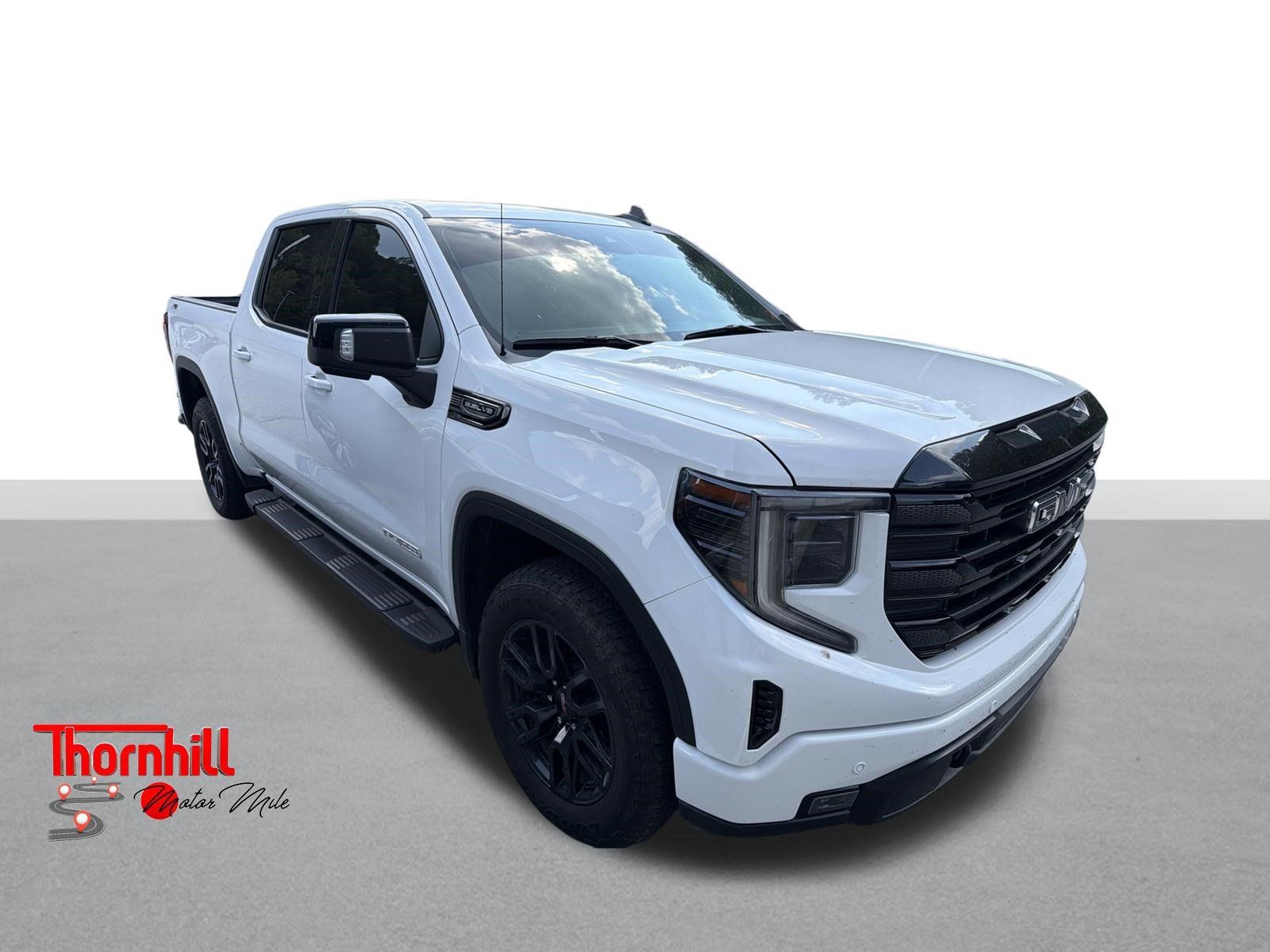 Used 2025 GMC Sierra 1500 Elevation w/ Elevation Premium Package AWD/4WD image 1