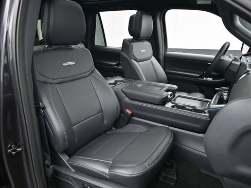 New 2026 Ford Expedition Max Platinum w/ Stealth Performance Package AWD/4WD image 22