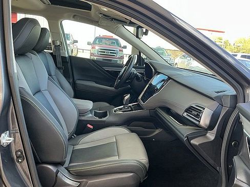 Used 2024 Subaru Outback Onyx Edition image 10