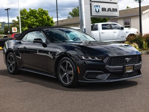 Used 2024 Ford Mustang Premium RWD image 8