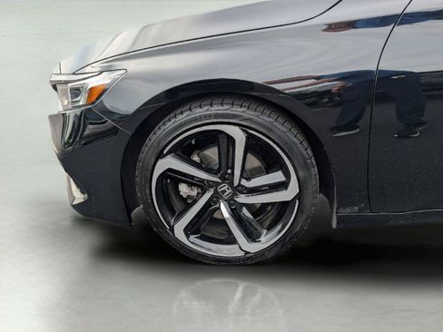Used 2021 Honda Accord Sport image 8