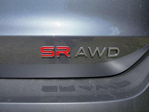 Used 2025 Nissan Kicks SR AWD/4WD image 24