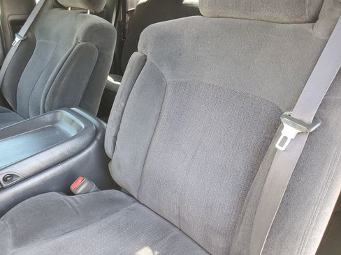 Used 2000 Chevrolet Silverado 1500 LS image 18