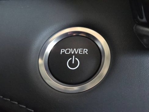 Used 2026 Toyota Highlander XLE AWD/4WD image 7