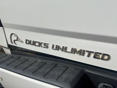 Used 2018 Chevrolet Silverado 1500 LT w/ All Star Edition image 32