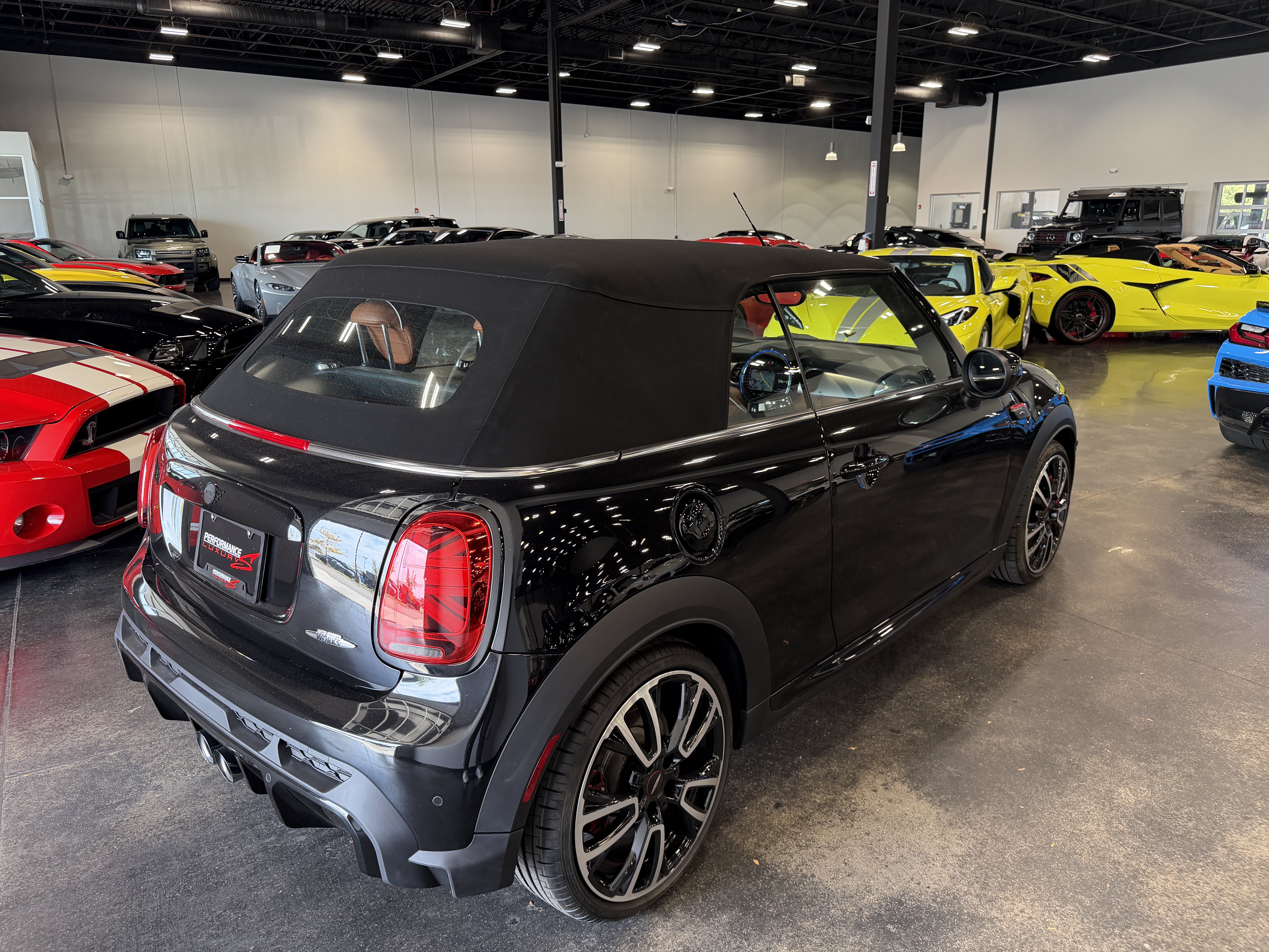 Used 2022 MINI Cooper John Cooper Works w/ Driver Assistance Package FWD image 11