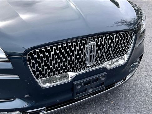 Used 2023 Lincoln Aviator Reserve w/ Equipment Group 201A image 28