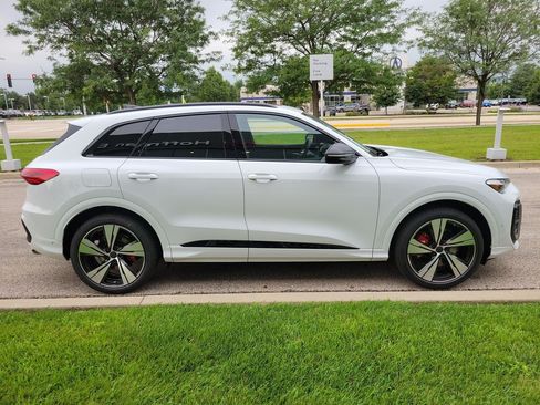 New 2026 Audi SQ5 Premium Plus AWD/4WD image 37