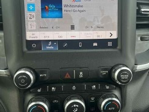 Used 2022 RAM 2500 Laramie w/ Night Edition image 9