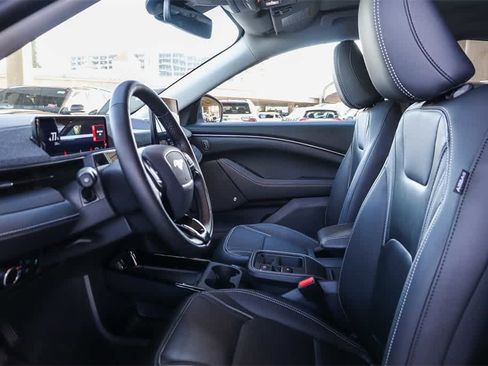 Used 2025 Ford Mustang Mach-E Premium image 16