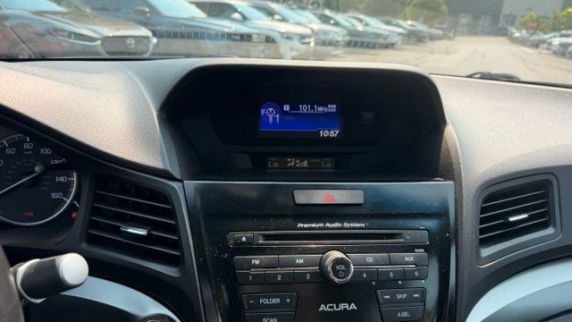 Used 2015 Acura ILX FWD image 10