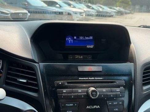 Used 2015 Acura ILX FWD image 10