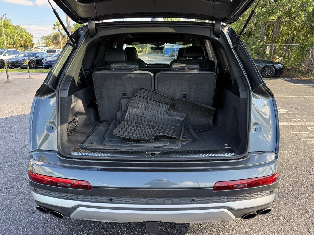 Used 2023 Audi SQ7 Prestige AWD/4WD image 34