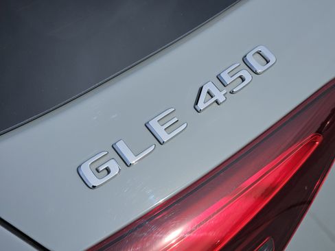 Certified 2025 Mercedes-Benz GLE 450 GLE 450 image 13