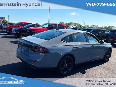 Used 2025 Honda Accord SE image 30