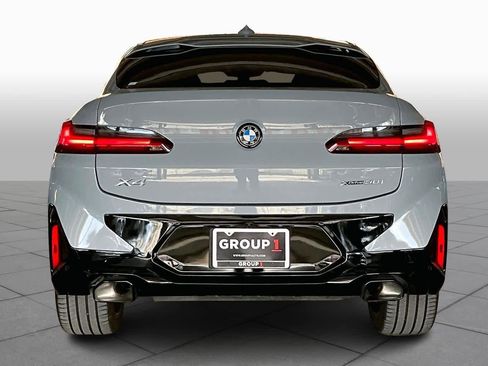 Used 2025 BMW X4 xDrive30i w/ Premium Package image 4
