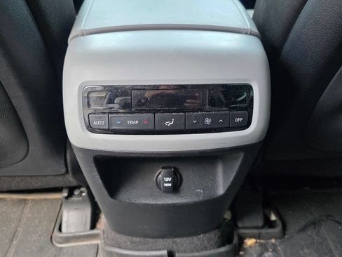 Used 2021 Hyundai Palisade SEL w/ Winter Package FWD image 13