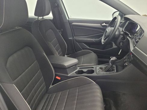 Used 2024 Volkswagen Jetta Sport image 21