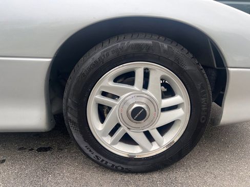 Used 1995 Chevrolet Camaro LT RWD image 31