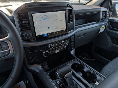 New 2025 Ford F150 Lightning XLT AWD/4WD image 30