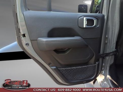 Used 2023 Jeep Wrangler Unlimited Rubicon 392 w/ Xtreme Recon 35" Tire Package AWD/4WD image 12
