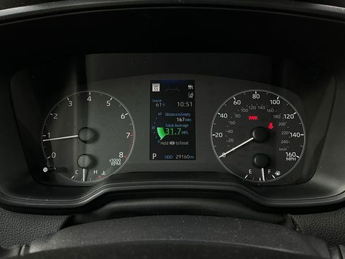 Used 2025 Toyota Corolla LE image 33