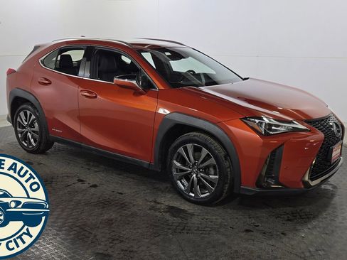 Used 2019 Lexus UX 250h F Sport w/ F Sport Premium Package image 12