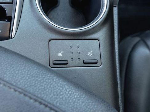 Certified 2022 Toyota Camry XLE image 21