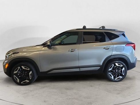 Used 2024 Kia Seltos SX w/ SX Sunroof Package AWD/4WD image 8