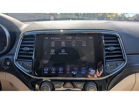 Used 2019 Jeep Grand Cherokee Laredo w/ 18" Wheel & 8.4" Radio Group image 25