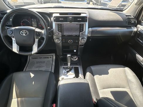Used 2020 Toyota 4Runner SR5 Premium image 22