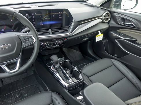 New 2026 Chevrolet Trax ACTIV w/ Driver Confidence Package image 17