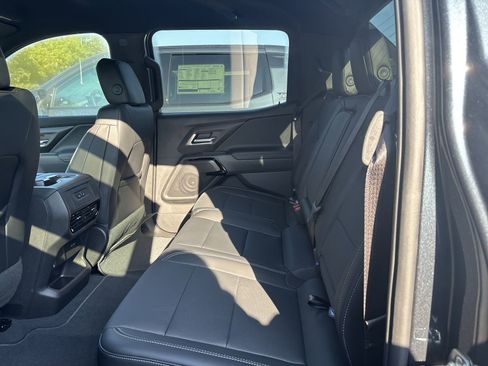 New 2026 Chevrolet Silverado EV LT w/ Premium Package image 24