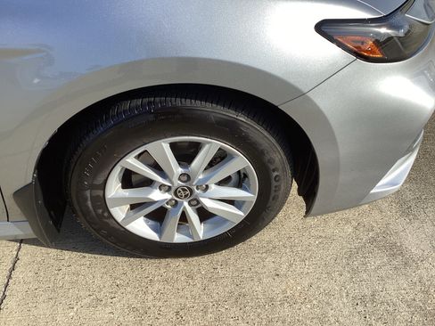 Used 2026 Toyota Camry LE FWD image 9