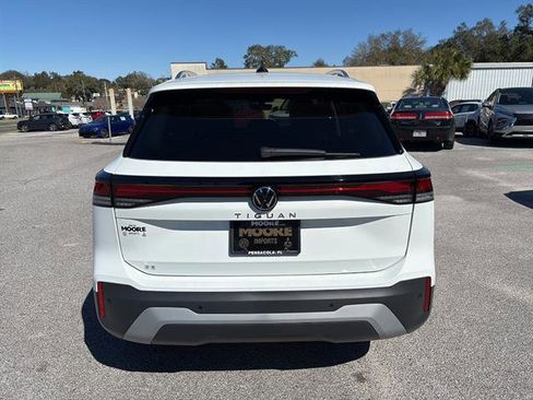 New 2026 Volkswagen Tiguan SE image 5