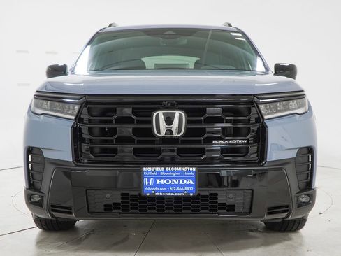 New 2026 Honda Pilot Black Edition image 2