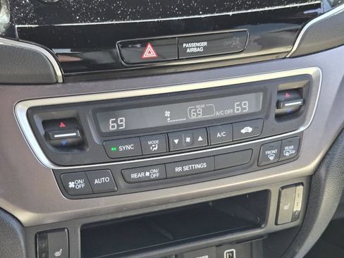 Used 2023 Honda Passport EX-L image 25