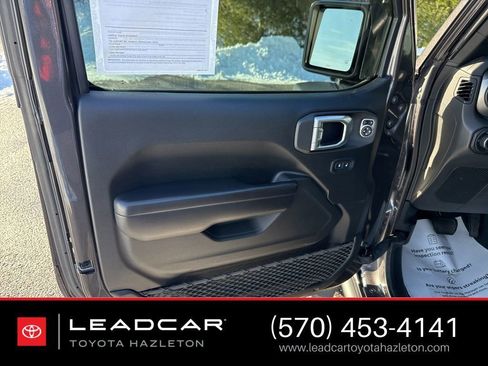 Used 2021 Jeep Wrangler Unlimited Sport image 15